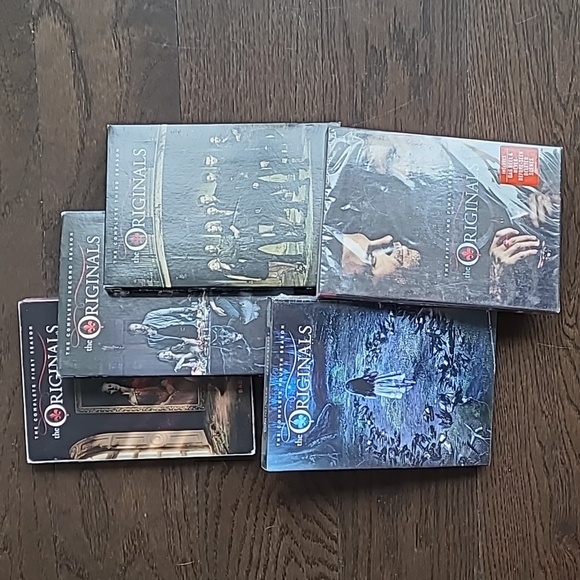 EUC Originals DVD series (5 seasons) - Picture 2 of 6